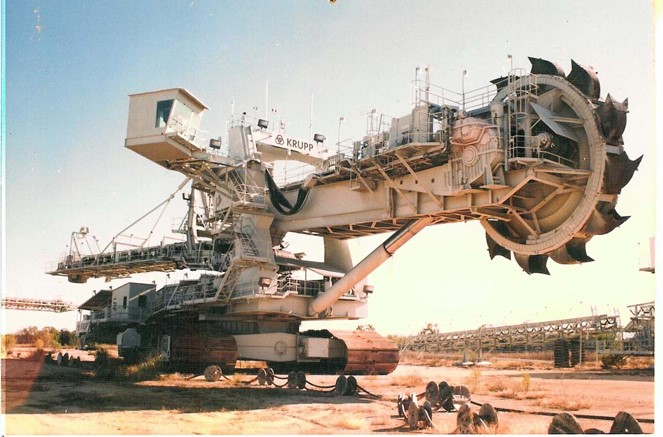 Read more about the article Reclaimer at a Coal Mine